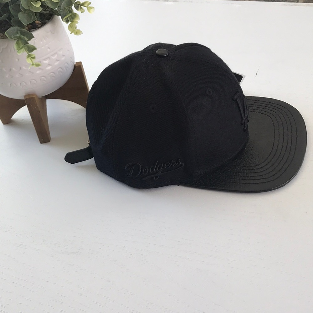 Pro Standard Leather Los Angeles Dodgers Cap hat - Picture 2 of 4